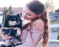 Jacobsen is an animal lover and animals also loves to be with her.